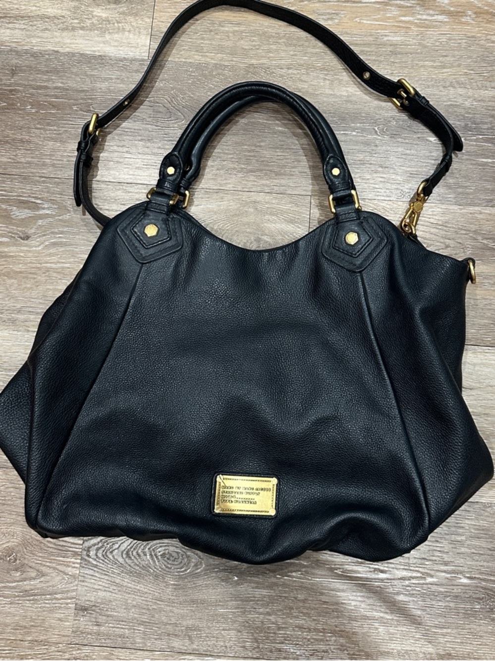 Like New! Marc by Mark Jacobs GORGEOUS black leather satchel